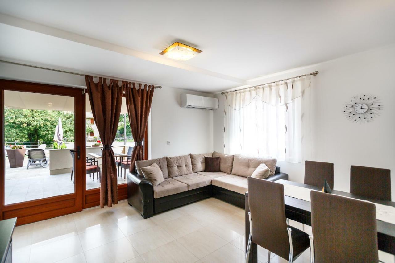 Villa Aria 1 Малинска Экстерьер фото