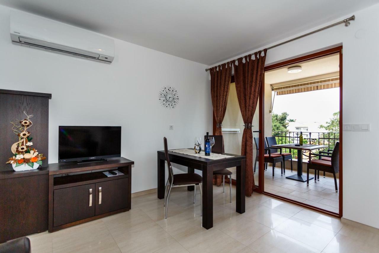Villa Aria 1 Малинска Экстерьер фото