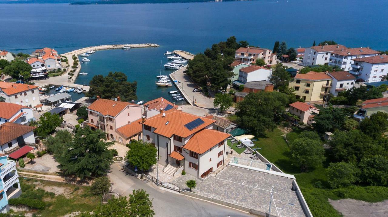 Villa Aria 1 Малинска Экстерьер фото